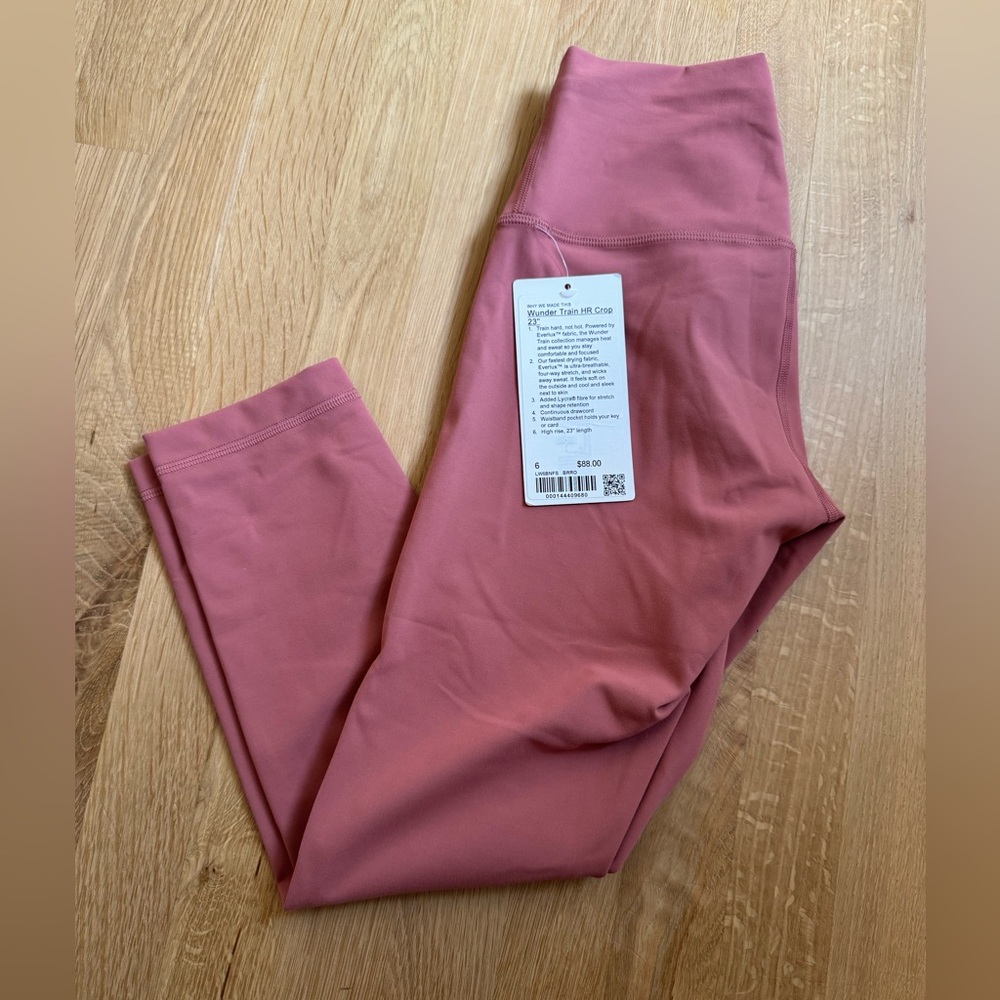 Wunder Train HR Crop 23”